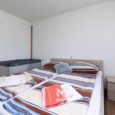 Apartments Boza Лопар Екстер'єр фото